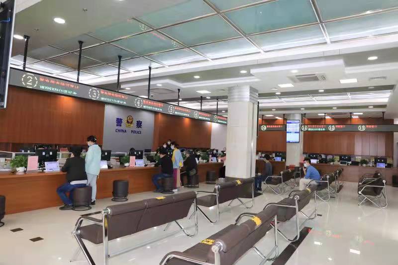 石岐街道新政務服務大廳啟用 金融中介服務專區等多項功能正式上線